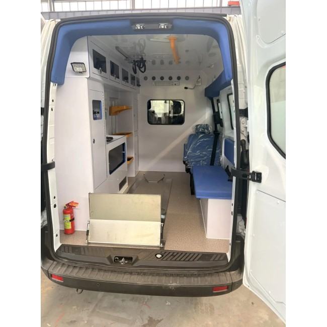 Скорая помощь Ford Transit (Ford Ambulance), 220 л.с.
