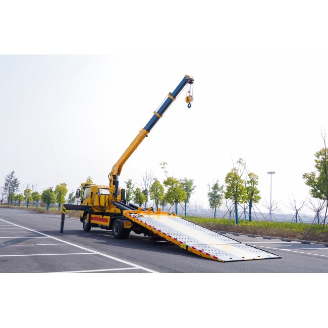 Эвакуатор ISUZU GIGA 6×4 с КМУ XCMG, 380 л.с., 8 т