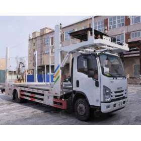 Автовоз Isuzu Elf, 4х4, 240 л.с, 5 мест