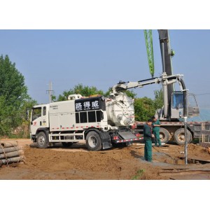 Вакуумная машина (Ассенизатор) Isuzu Elf KV700, 4х2, 190 л.с., 2,5 м3