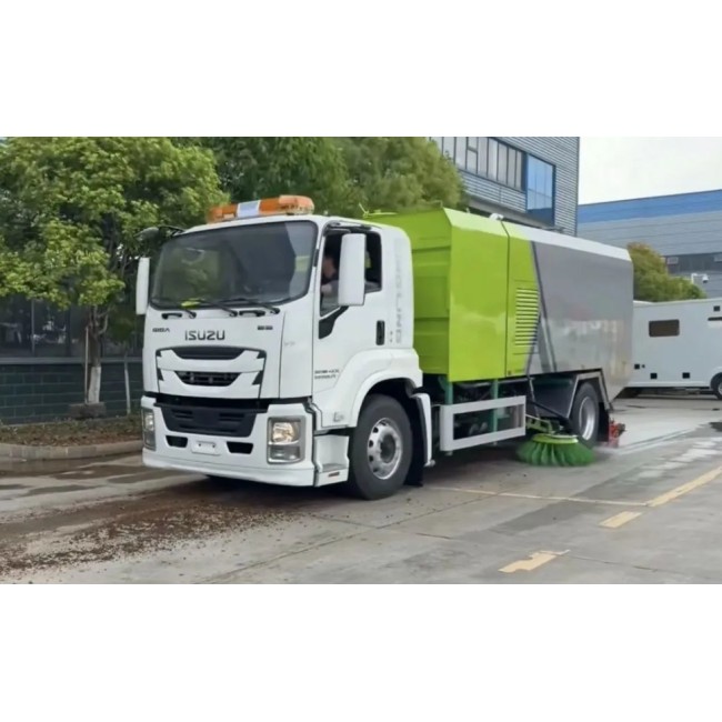 Подметальной убoрoчнoй мaшины ISUZU GIGA, 12 м³