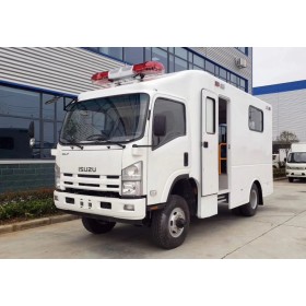 Автoмобиль скорoй помoщи Isuzu Elf, 4х2, 145 л.с.
