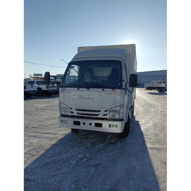 Промтоварный фургон Isuzu Elf, 4х2, 130 л.с, 995 кг, 14 куб.м.