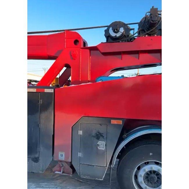 Грузовой эвакуатор ISUZU GIGA 8х4 - 30 тонн, 460 л.с.
