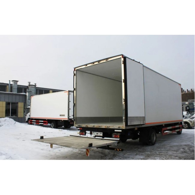 Изотермический фургон Isuzu NQR c гидробортом, 190 л.с., 46 м3