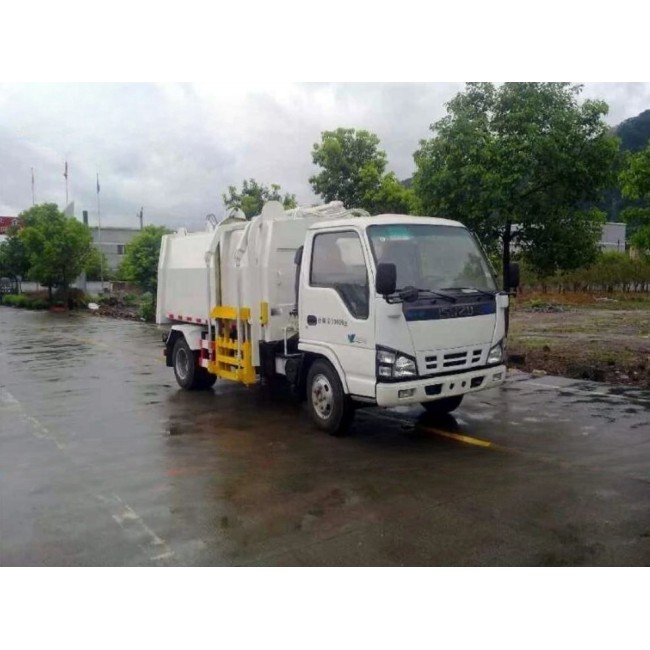 Мусоровоз Isuzu Elf, 4х2, 120 л.с, 5 м3 