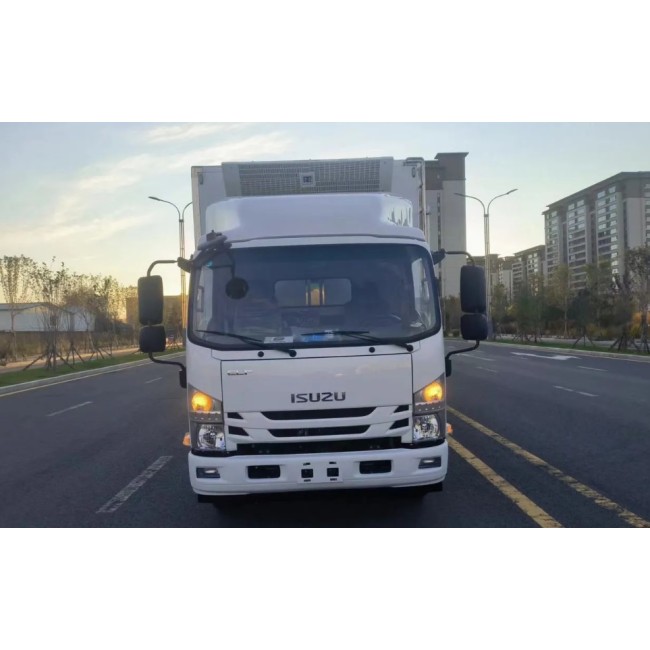 Рефрижератор Isuzu Elf, 700P, 4x2, 190 л.с, 42 м3