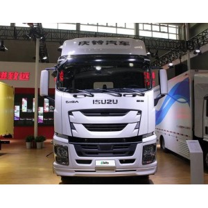 Седельный тягач Isuzu Giga (белый)
