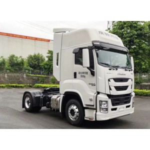 Седельный тягач Isuzu Giga (белый)