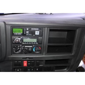 Седельный тягач Isuzu Giga (белый)