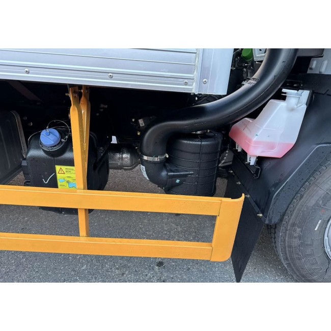 Изотермический фургон Isuzu Elf, 152 л.с., 18 куб.м.