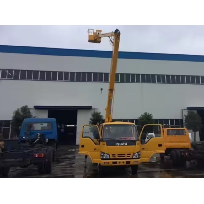 Автовышка Isuzu Elf 18 м