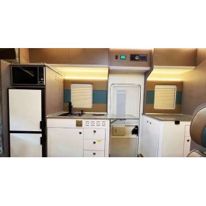 Автодом Isuzu Elf, 4х2, 190 л.с.