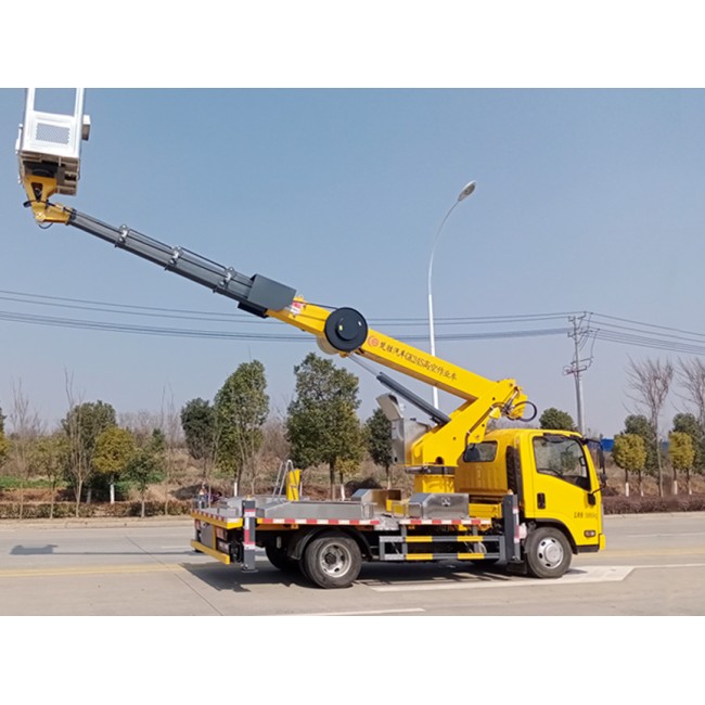 Автовышка Isuzu Elf - 30 метров
