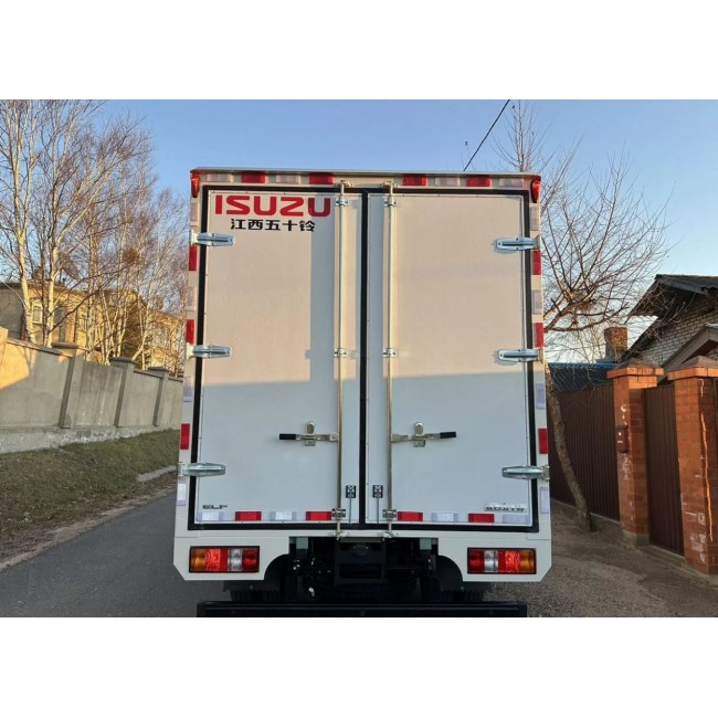 Изотермический фургон Isuzu Elf, 152 л.с., 18 куб.м.