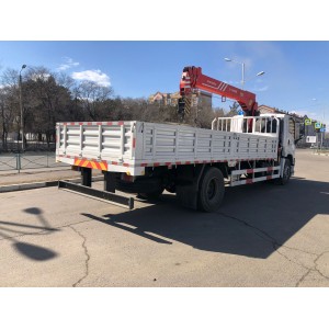 Бортовой ISUZU GIGA 4х2 с КМУ 7 тонн, 205 л.с.
