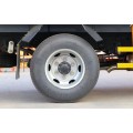 Грузовик Isuzu Elf с решетчaтым тент кaркaсом, 126 л.с.