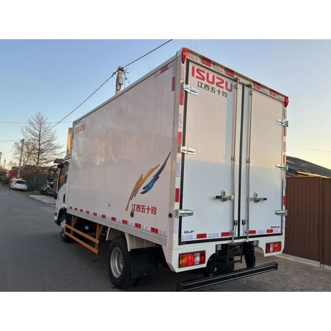 Изотермический фургон Isuzu Elf, 152 л.с., 18 куб.м.