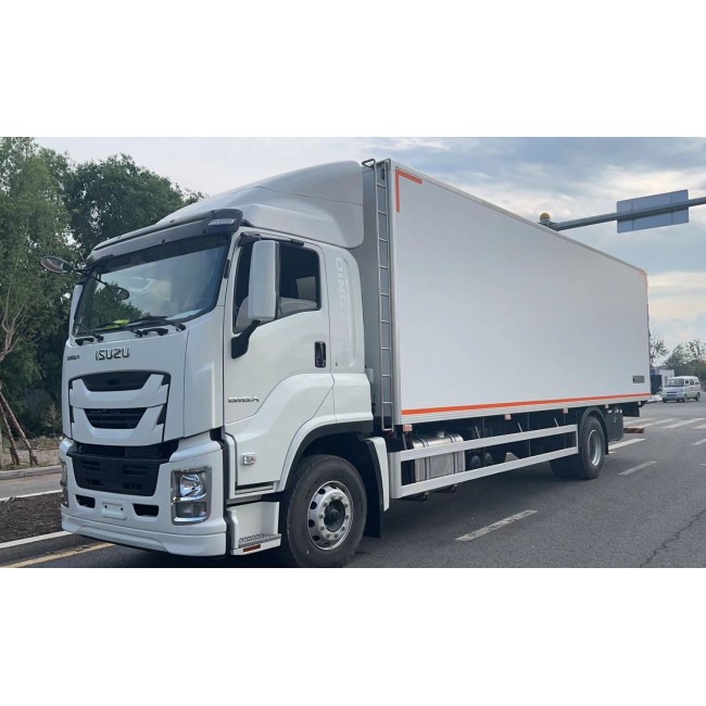 Изотермический фургон ISUZU GIGA 10 тонн