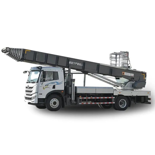 Автолифт Isuzu Giga,  4х2, 220 л.с., 65 м