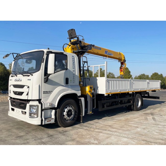 Бортовой грузовик Isuzu Giga с КМУ XCMG 10 Т