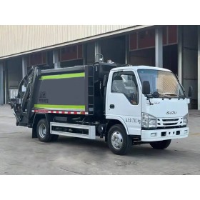 Мусоровоз Isuzu Elf, 5 м3