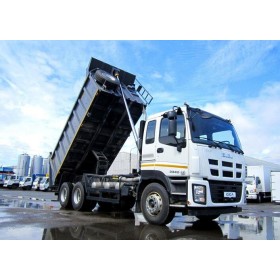 Самосвал Isuzu Giga, 400 л.с.